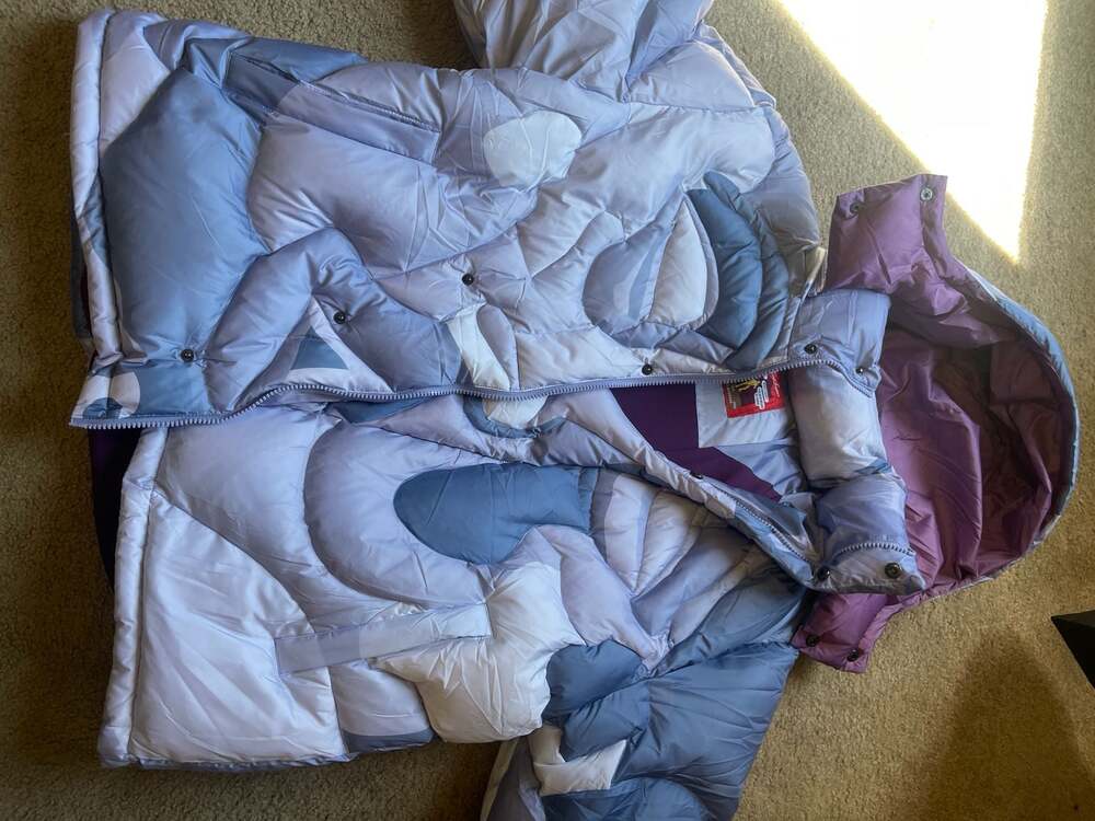 KidSuper Casino de Paris Kissing Puffer Jacket Blue XXL